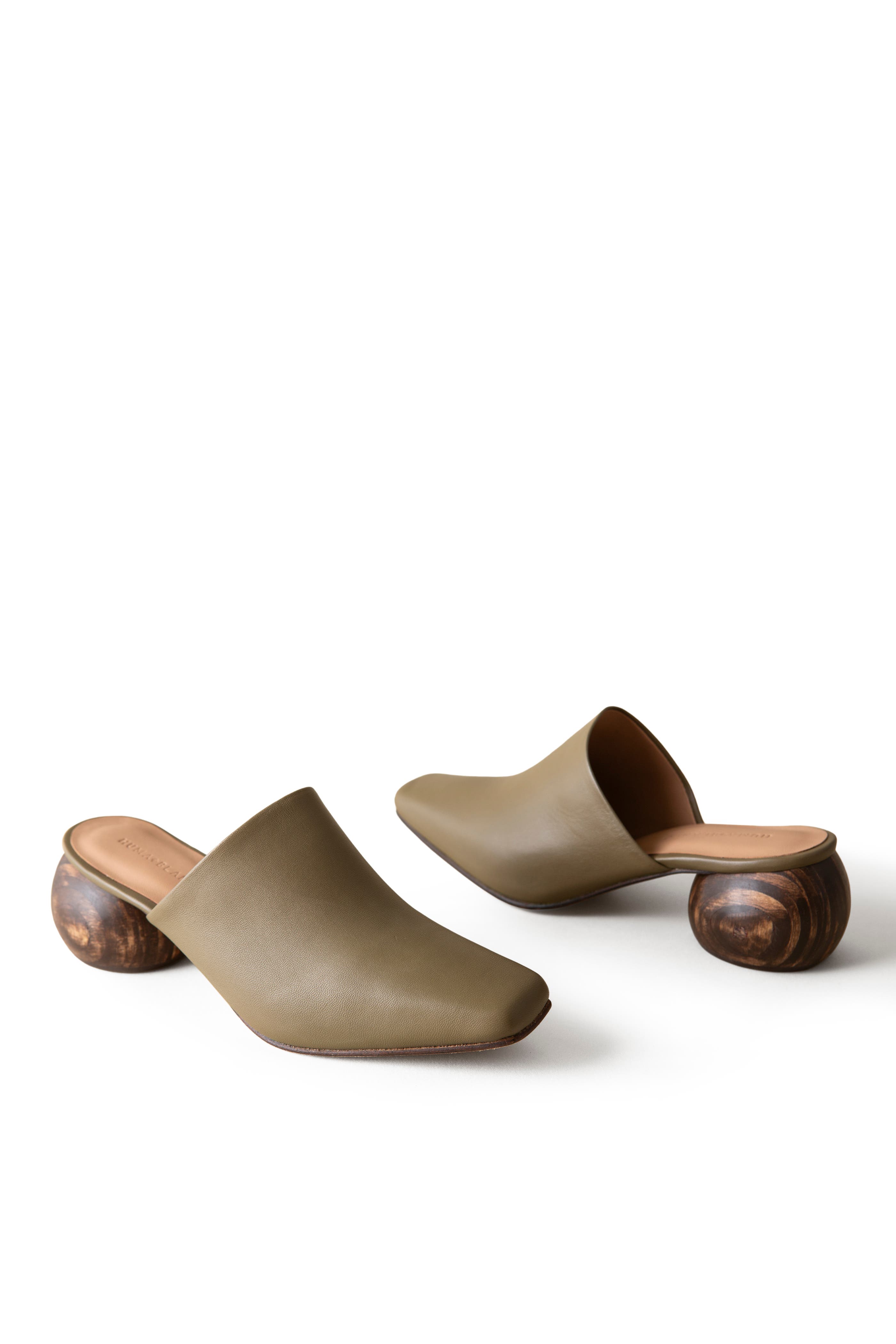 Huma Blanco Mina Mule, Alternate, color, Olive