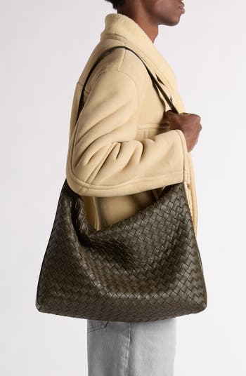 Bottega Veneta お洒落 Traveller ホーボーバッグ Bottega Veneta Medium Intrecciato Traveller Hobo Bag | Nordstrom