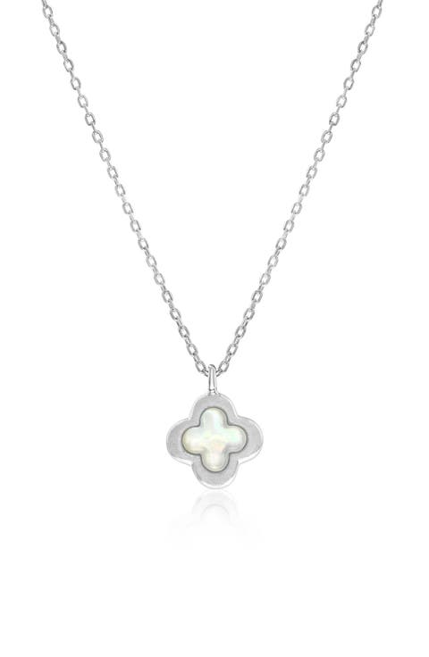 Mother of Pearl Flower Pendant Necklace