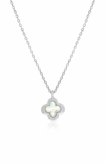 Mother of Pearl Flower Pendant Necklace