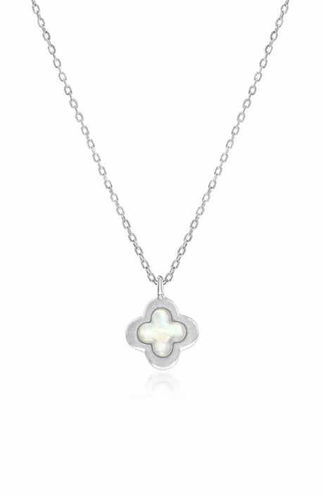 Mother of Pearl Flower Pendant Necklace