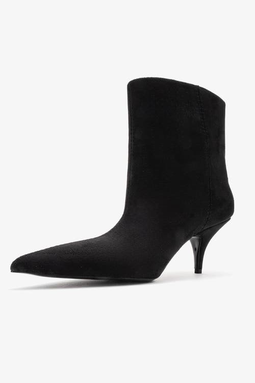 Prologue Shoes Brivelle Pointed Toe Boot In Black