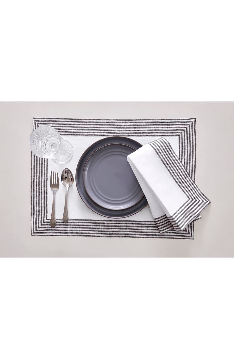 Solino Home Linen Dinner Napkins - Lucca, 20" x 20" Inch, Alternate, color, Black