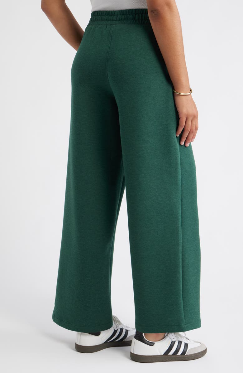 Caslon<sup>®</sup> Patch Pocket Pull-On Relaxed Ankle Straight Leg Pants, Alternate, color, Green Pinecone
