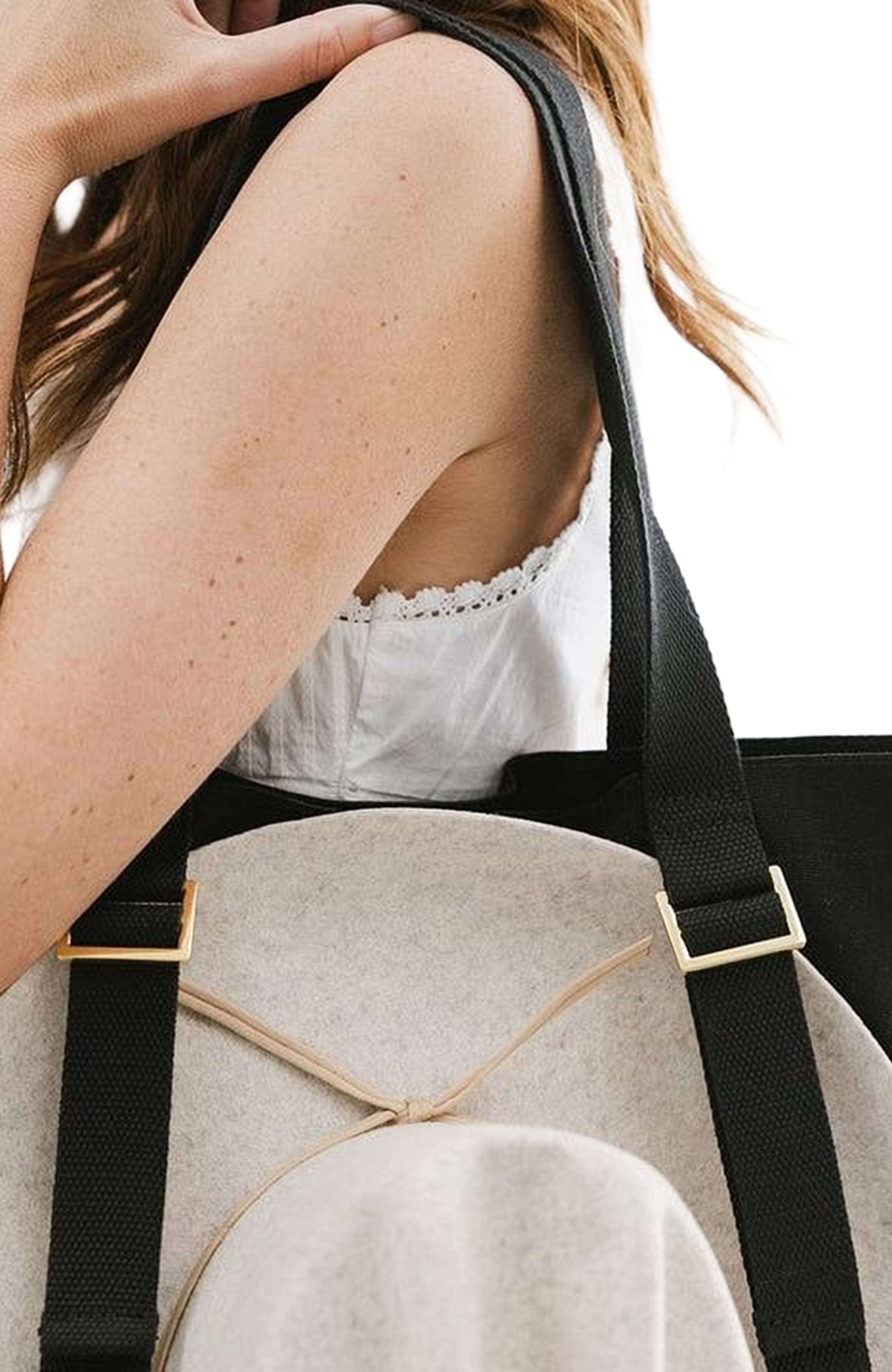 Gigi Pip Canvas Hat Carrying Tote, Alternate, color, Black