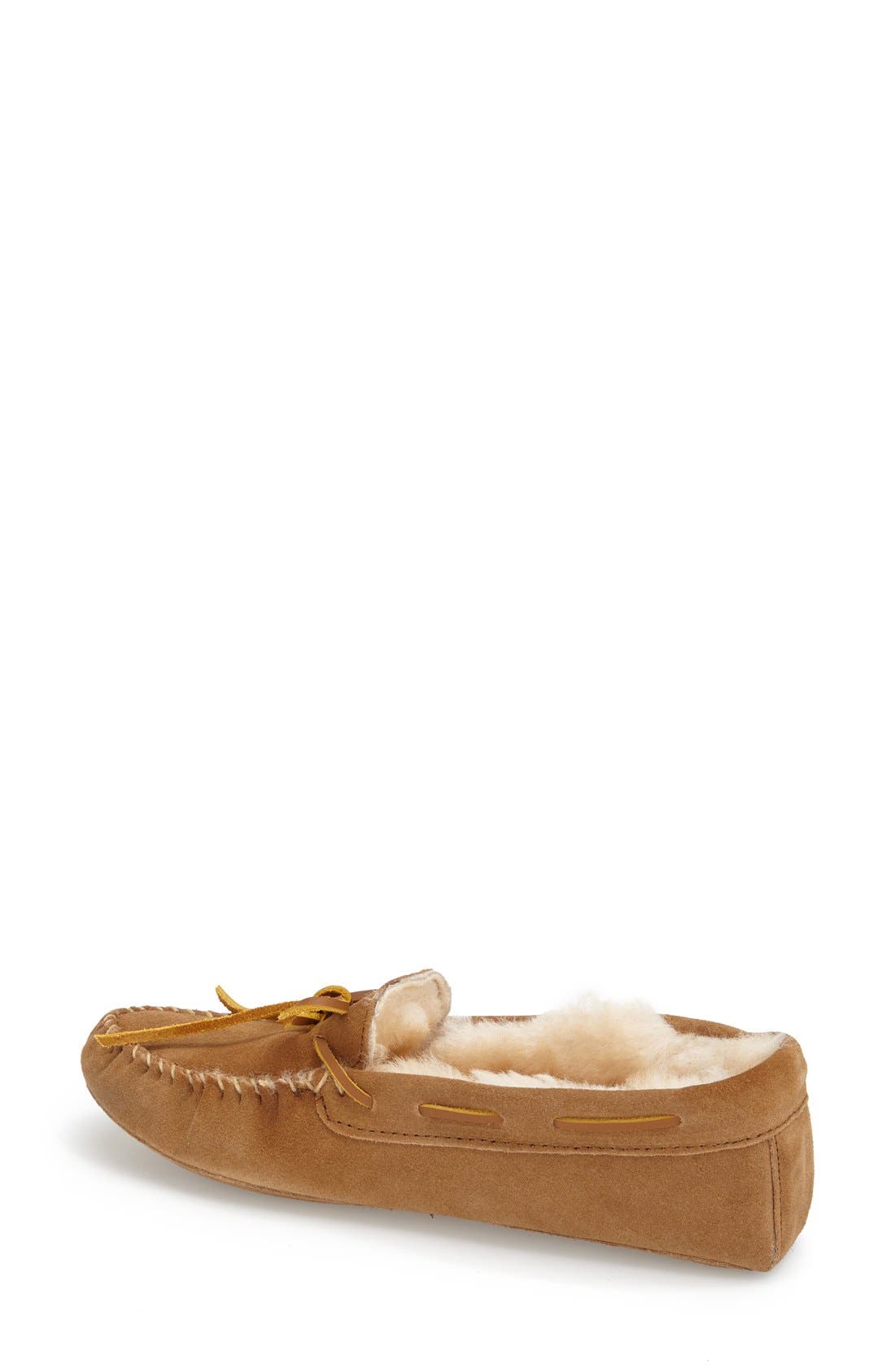 Minnetonka Sheepskin Slipper, Alternate, color, Tan Suede