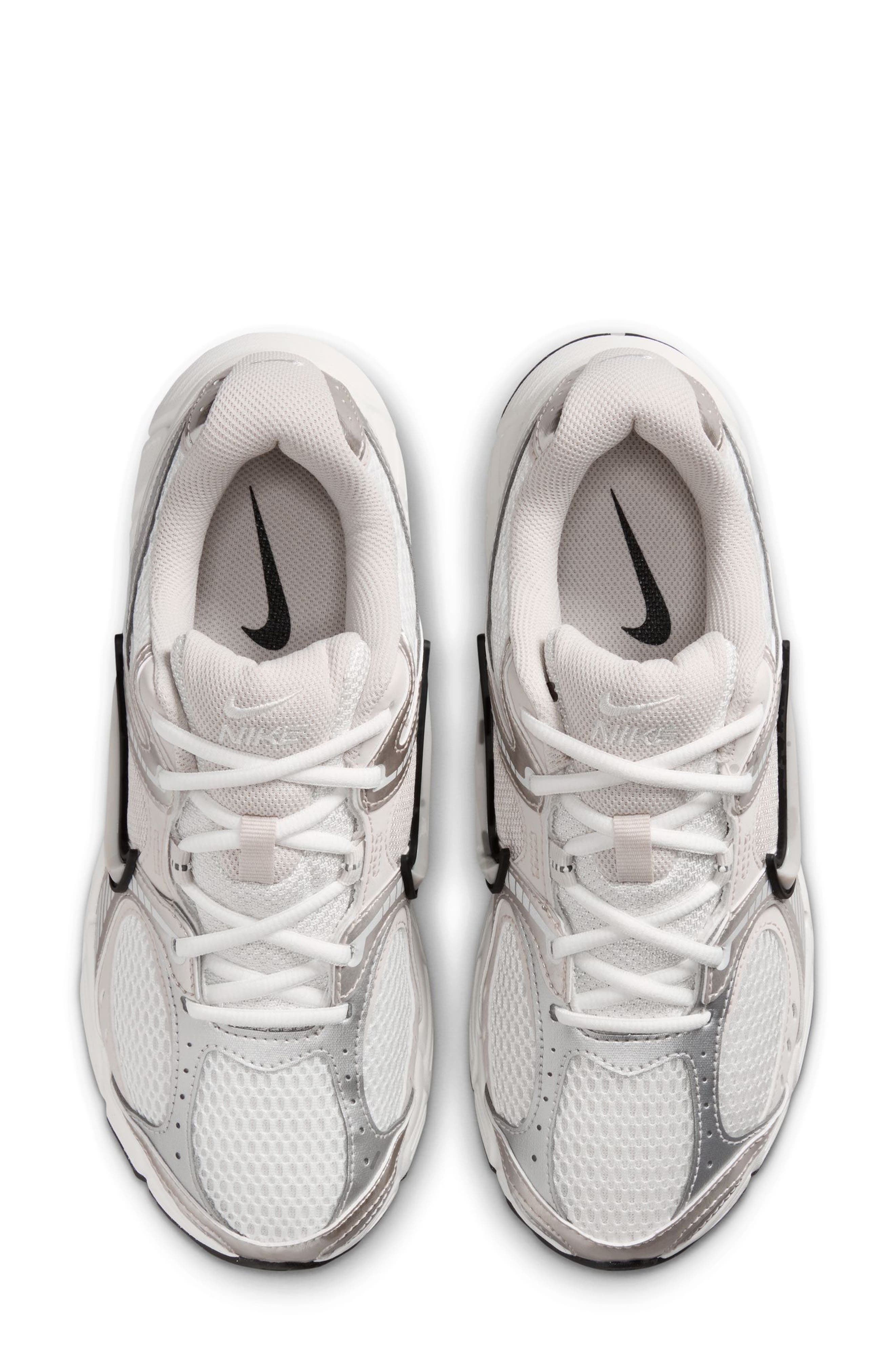 V5 RNR Running Shoe, Alternate, color, WHITE/ BROWN-SAIL-BLACK