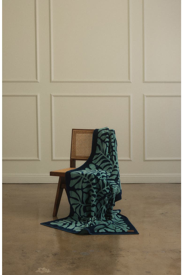 Hapa Oversize Cotton Beach Towel, Alternate, color, MEDIUM BLUE