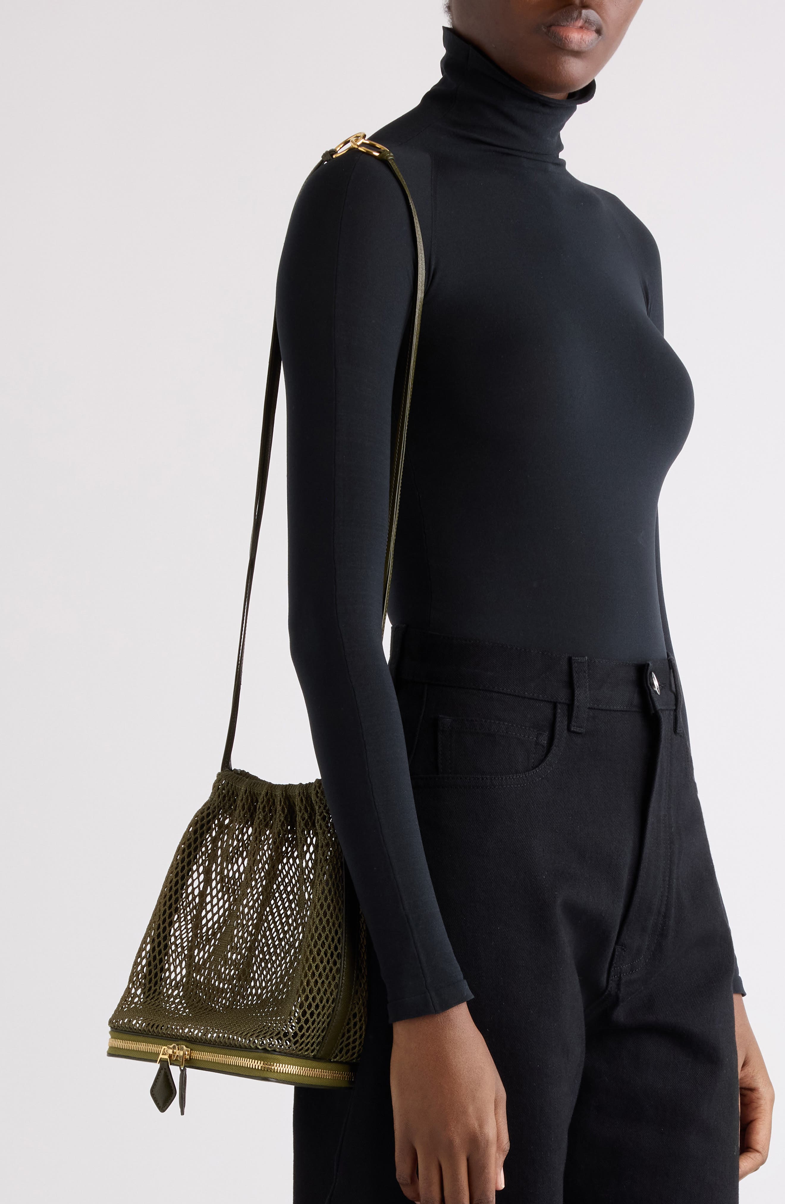 Le Pochon Fishnet Shoulder Bag, Alternate, color, VERT CAMOUFLAGE U21