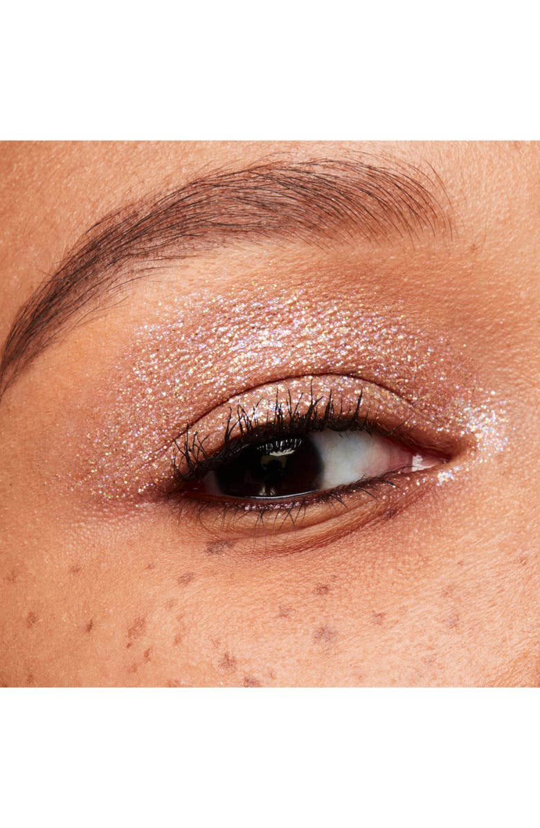 MAC Dazzleshadow Liquid Eyeshadow