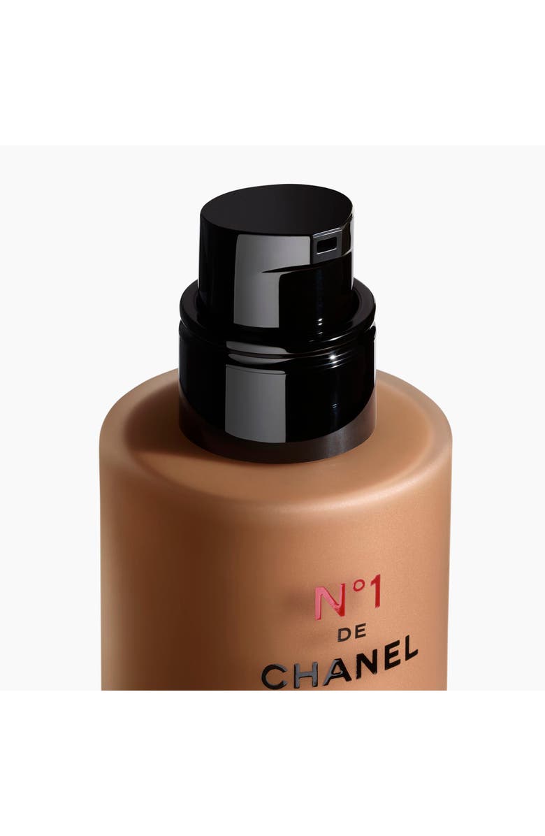 CHANEL N°1 DE CHANEL REVITALIZING FOUNDATION Illuminates - Moisturizer - Protects, Alternate, color, Br132
