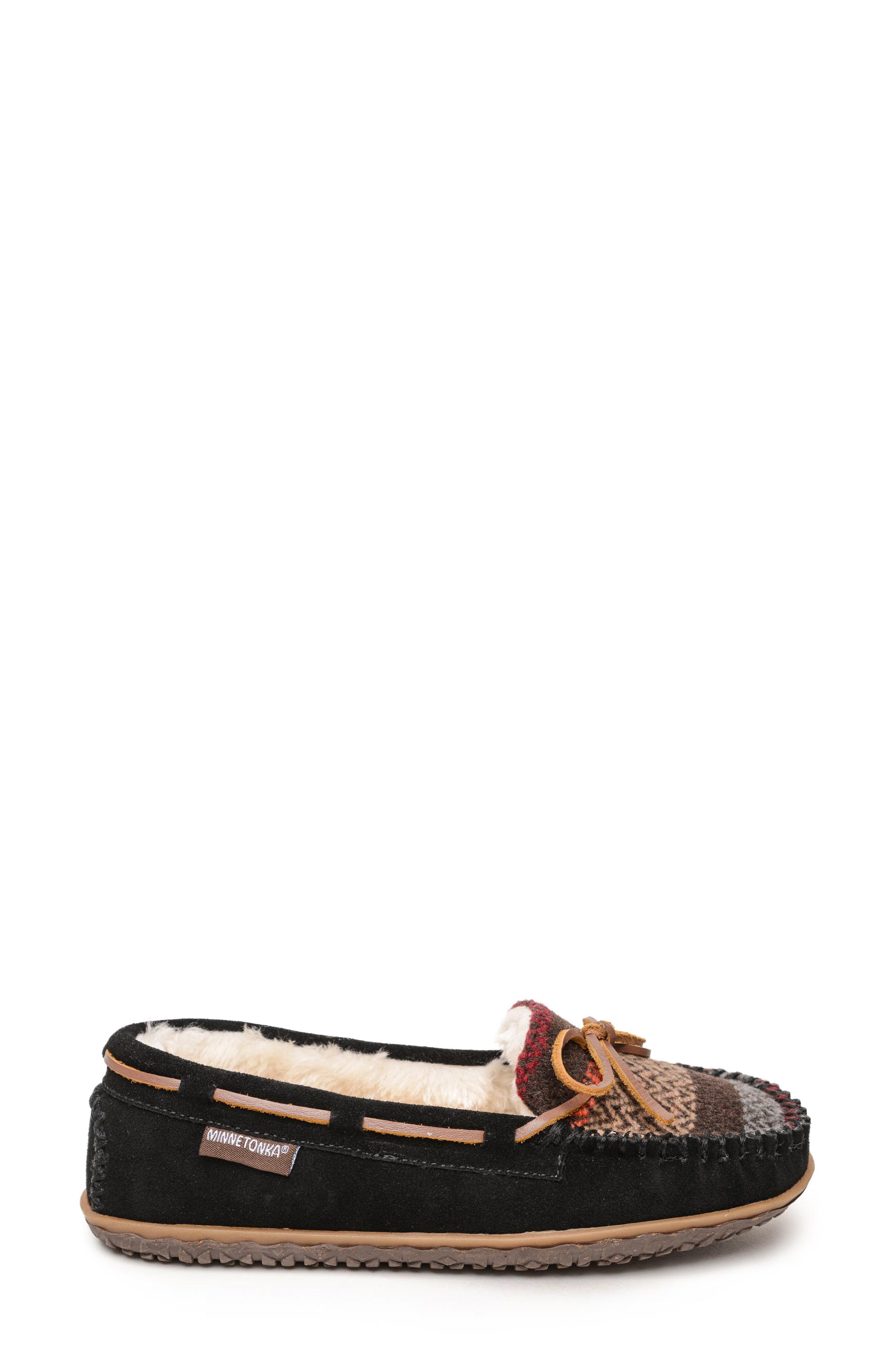 Minnetonka Tilia Faux Fur Lined Slipper, Alternate, color, Black Multi