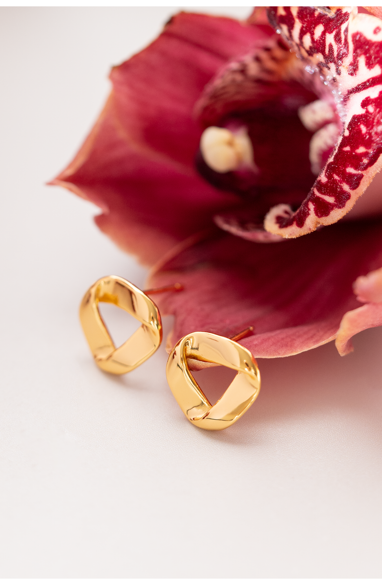 Zynnia Collective Trisca Studs, Alternate, color, Gold