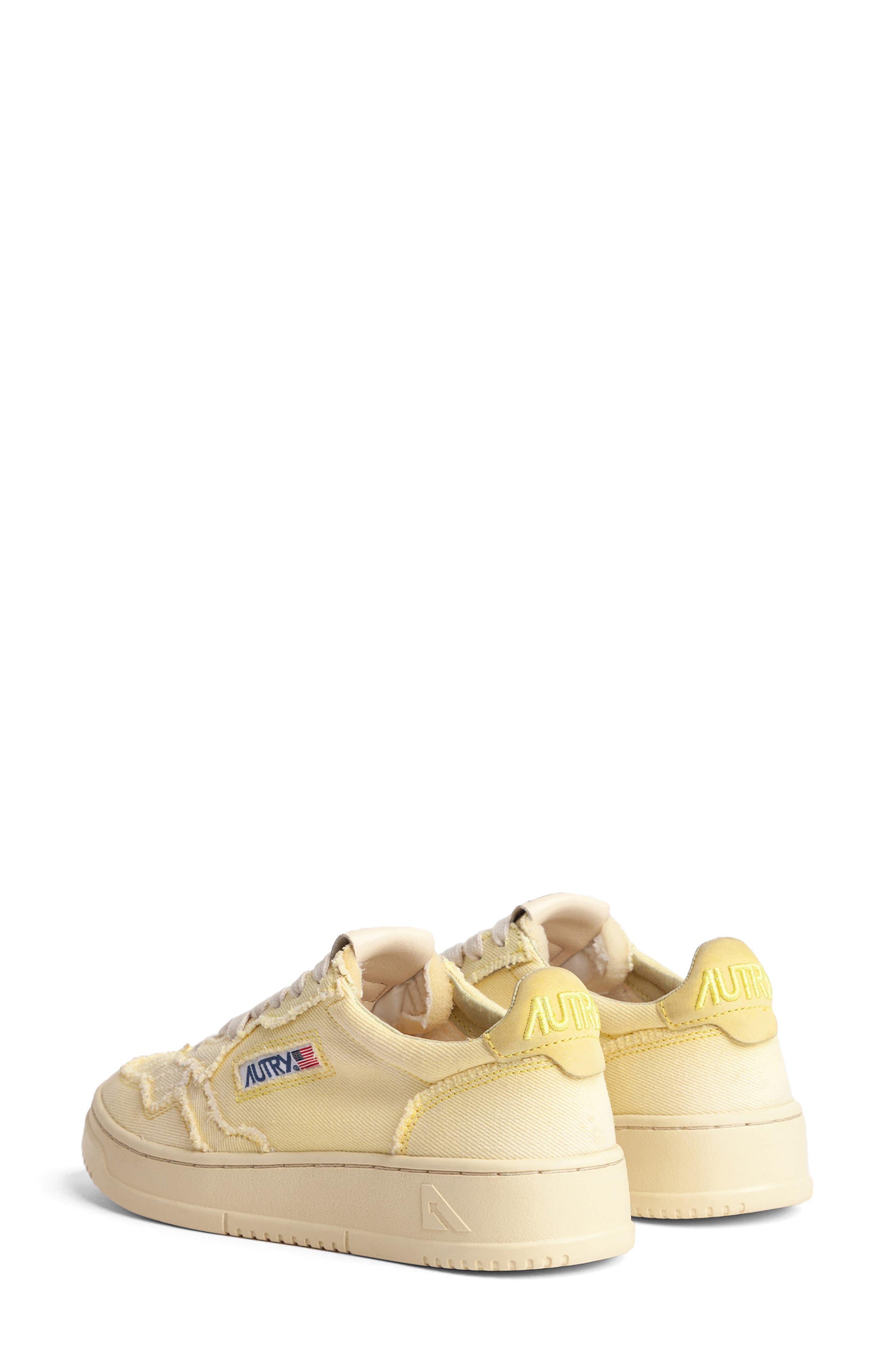 AUTRY Medalist Low Top Sneaker, Alternate, color, Den/ Den Yellow Iris