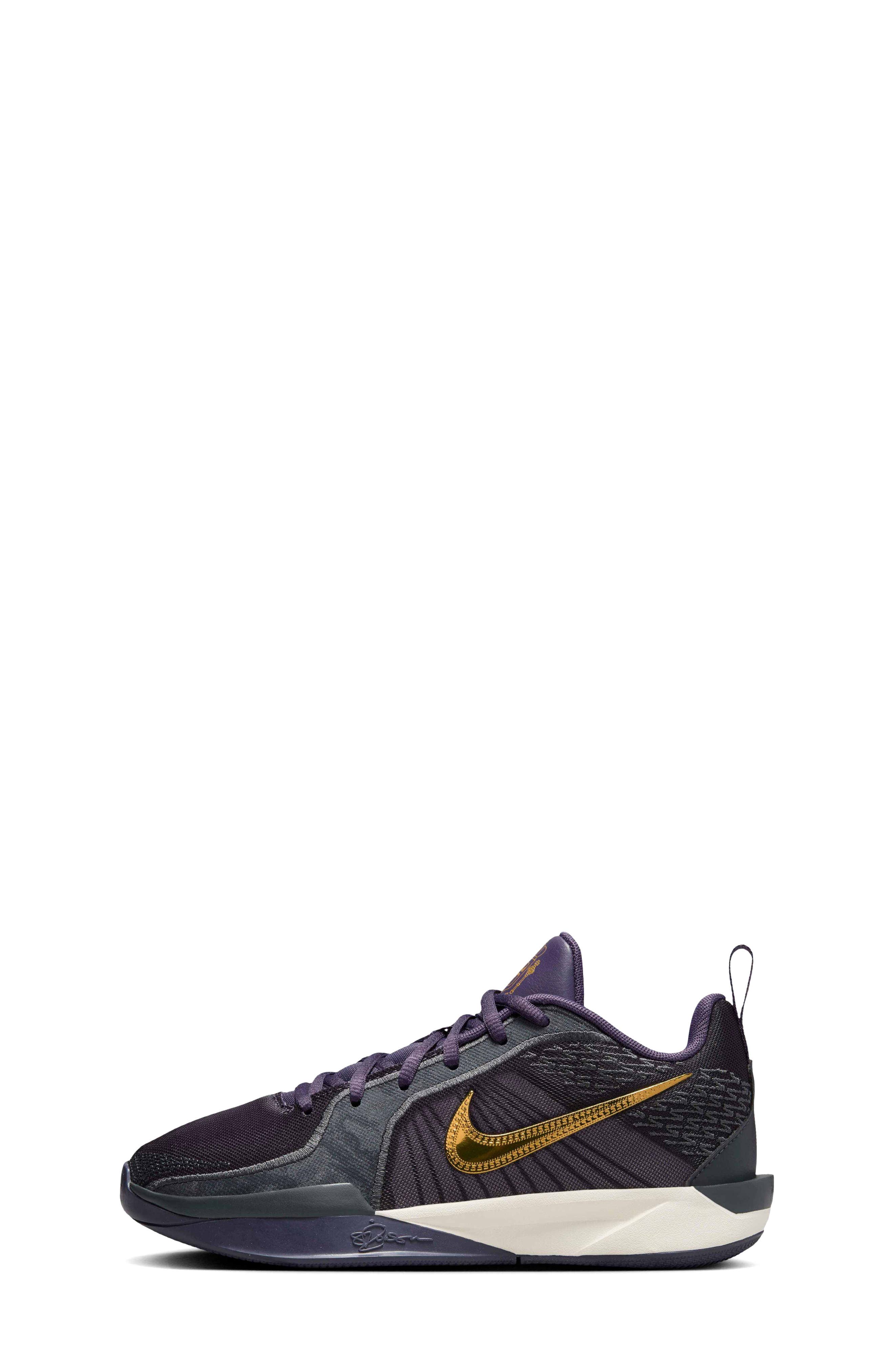 Nike Sabrina 2 Basketball Shoe, Alternate, color, 