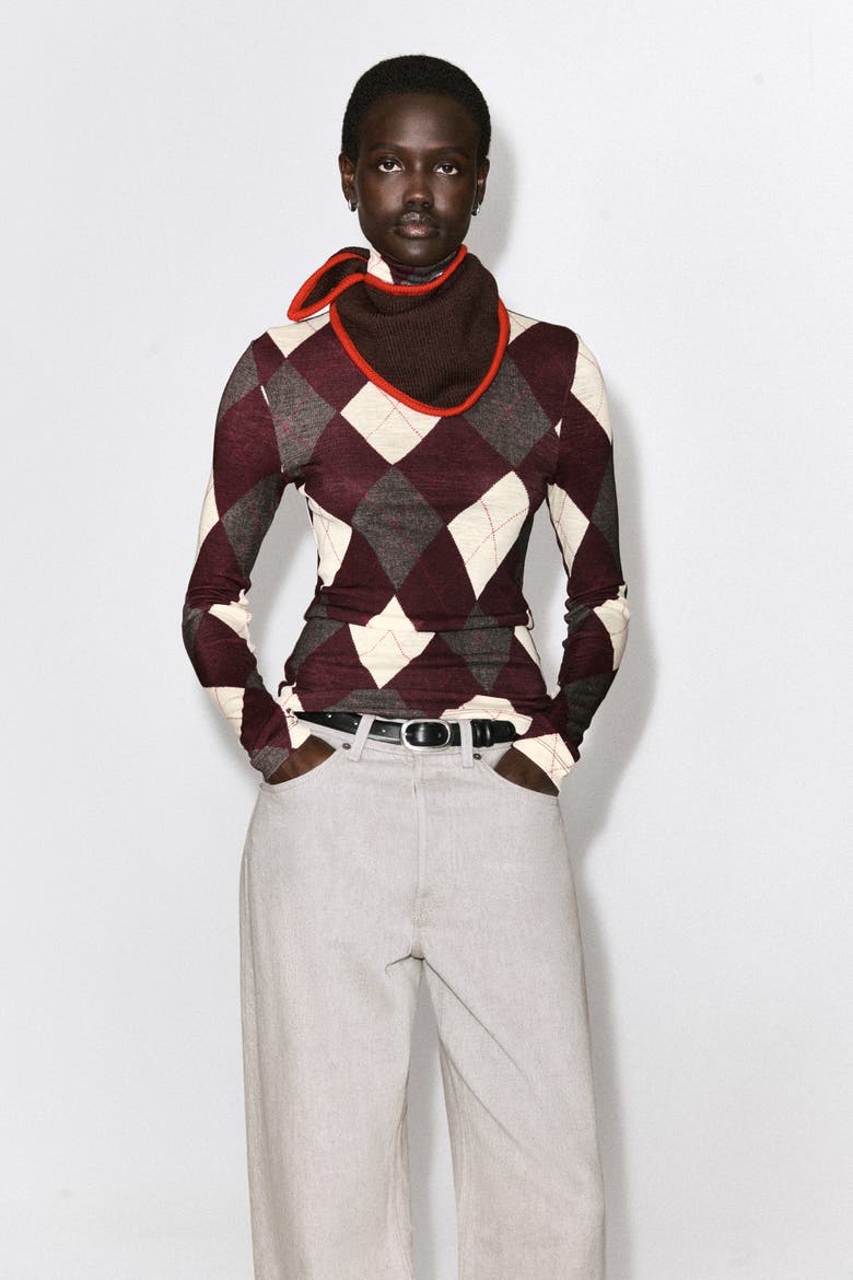 Contrast-Tipped Merino Wool Triangle Scarf, Alternate, color, BROWN / RED