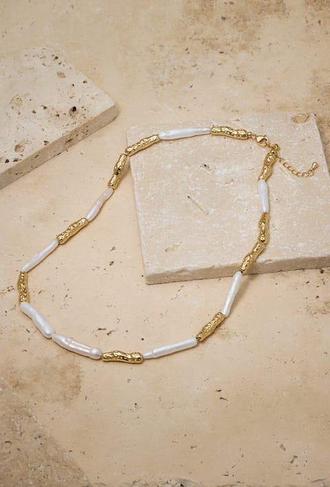 Miley Baroque Pearl Necklace