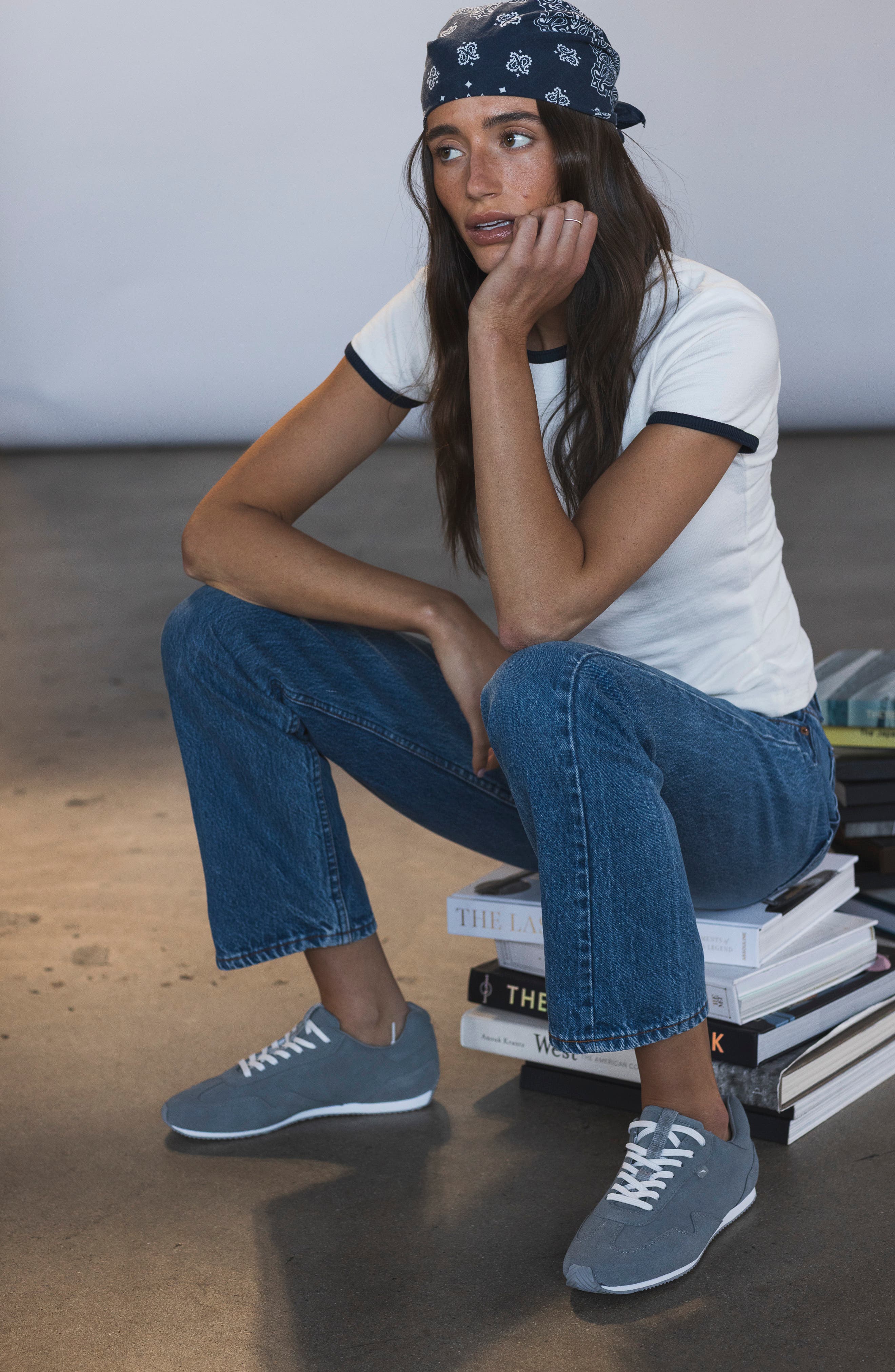 Wolf & Shepherd Pacer Lite Sneaker, Alternate, color, Gray / White