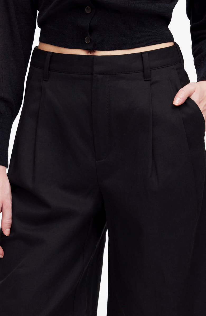 Madewell Pleated Relaxed Fit Shorts, Alternate, color, 