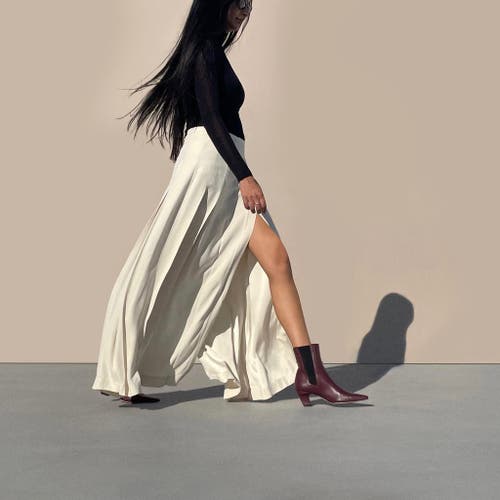 Neil J. Rodgers Meg Ankle Boot In Burgundy Nappa