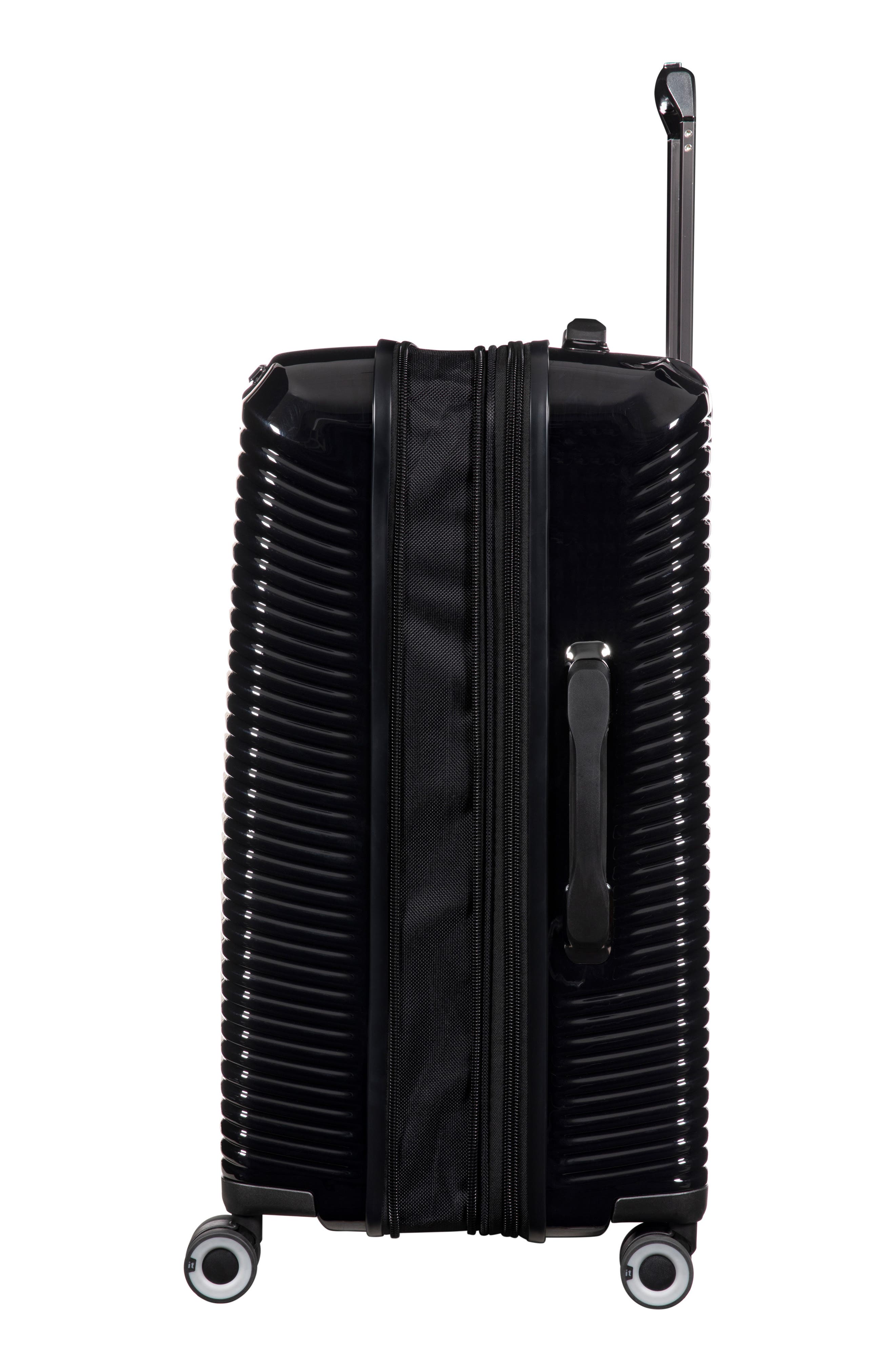 IT LUGGAGE Traversed 21-Inch Spinner Carry-On Luggage, Alternate, color, Black