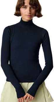 Hikerkind Women's Ribbed Merino Turtleneck 02