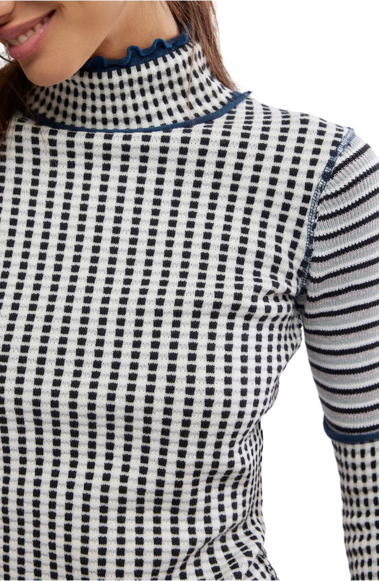 Free People Gamer Cuff Crop Stretch Cotton Blend Sweater, Alternate, color, Ivory Combo