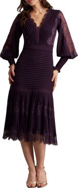 Tadashi Shoji Lace Pintuck Long Sleeve Cocktail Dress