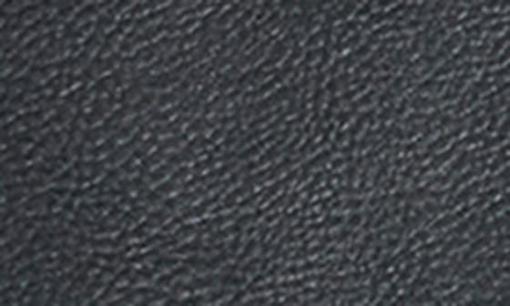 Женские куртки Levi's Relaxed Faux Leather Bomber Jacket — фото 6