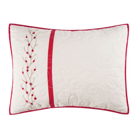 20" x 26" Christmas Berry Wreath Quilted Standard Pillow Sham