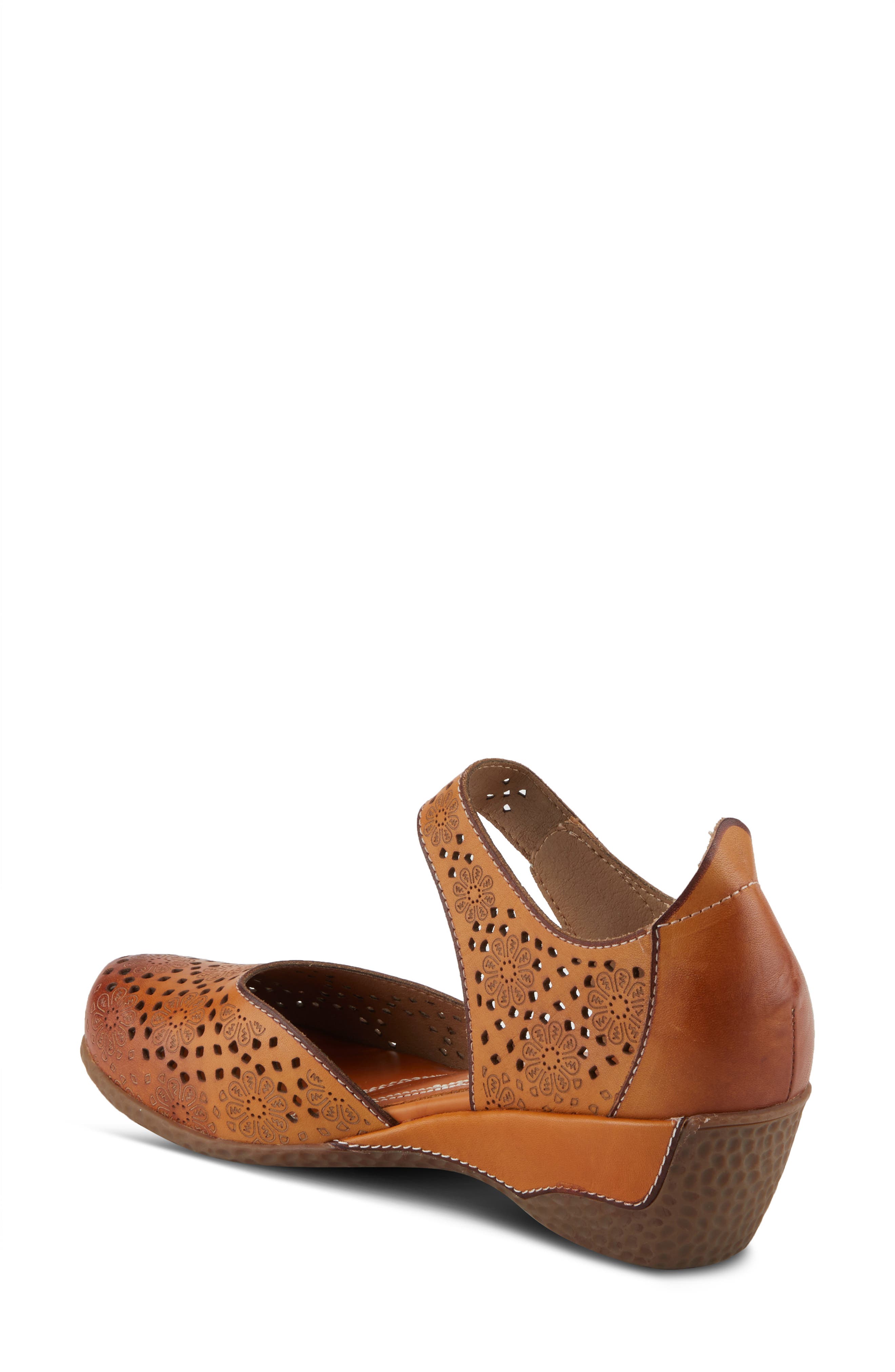 L'Artiste by Spring Step Americana Ankle Strap Clog, Alternate, color, Camel