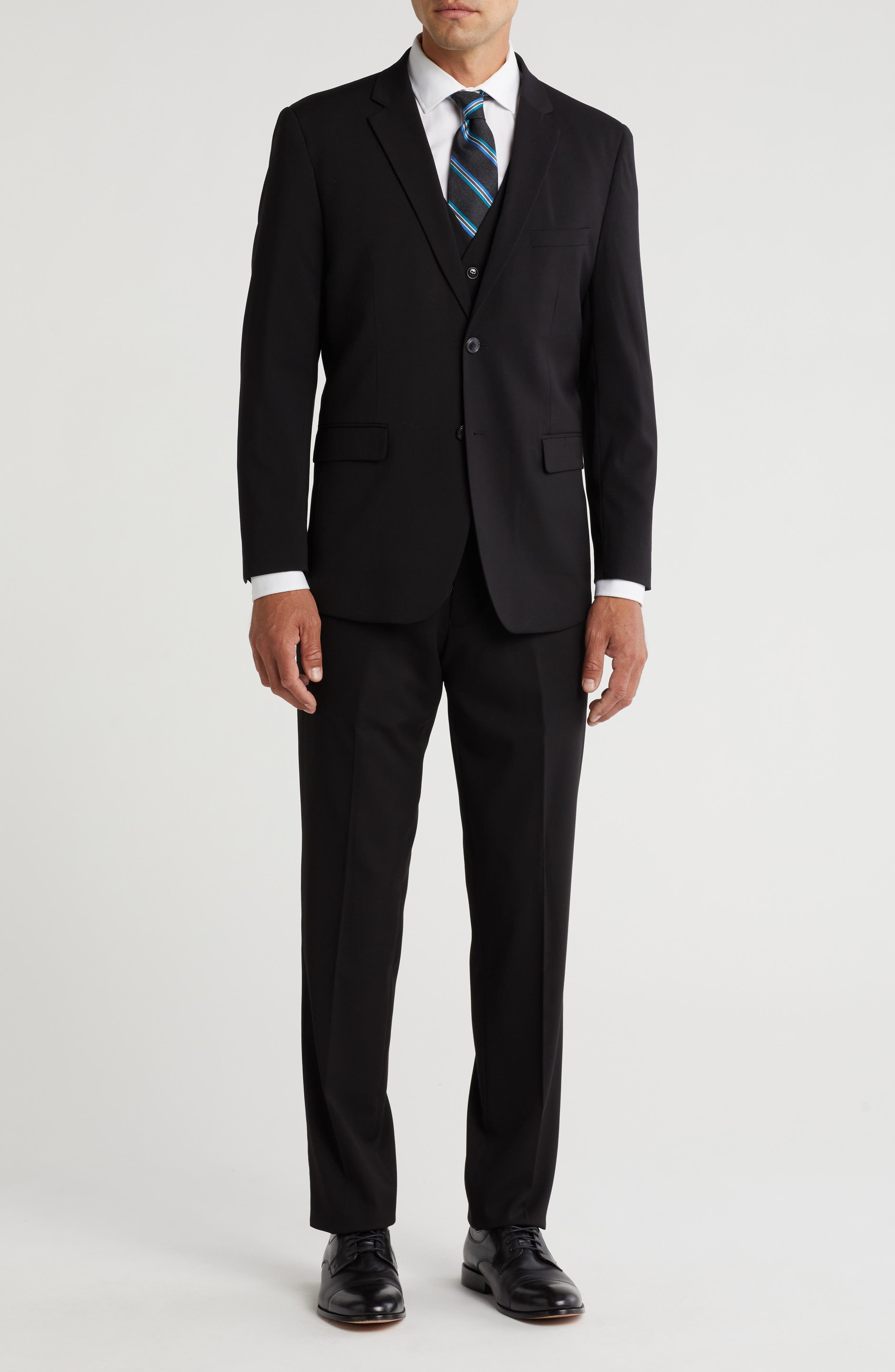 Braveman Classic Fit 3-Piece Suit