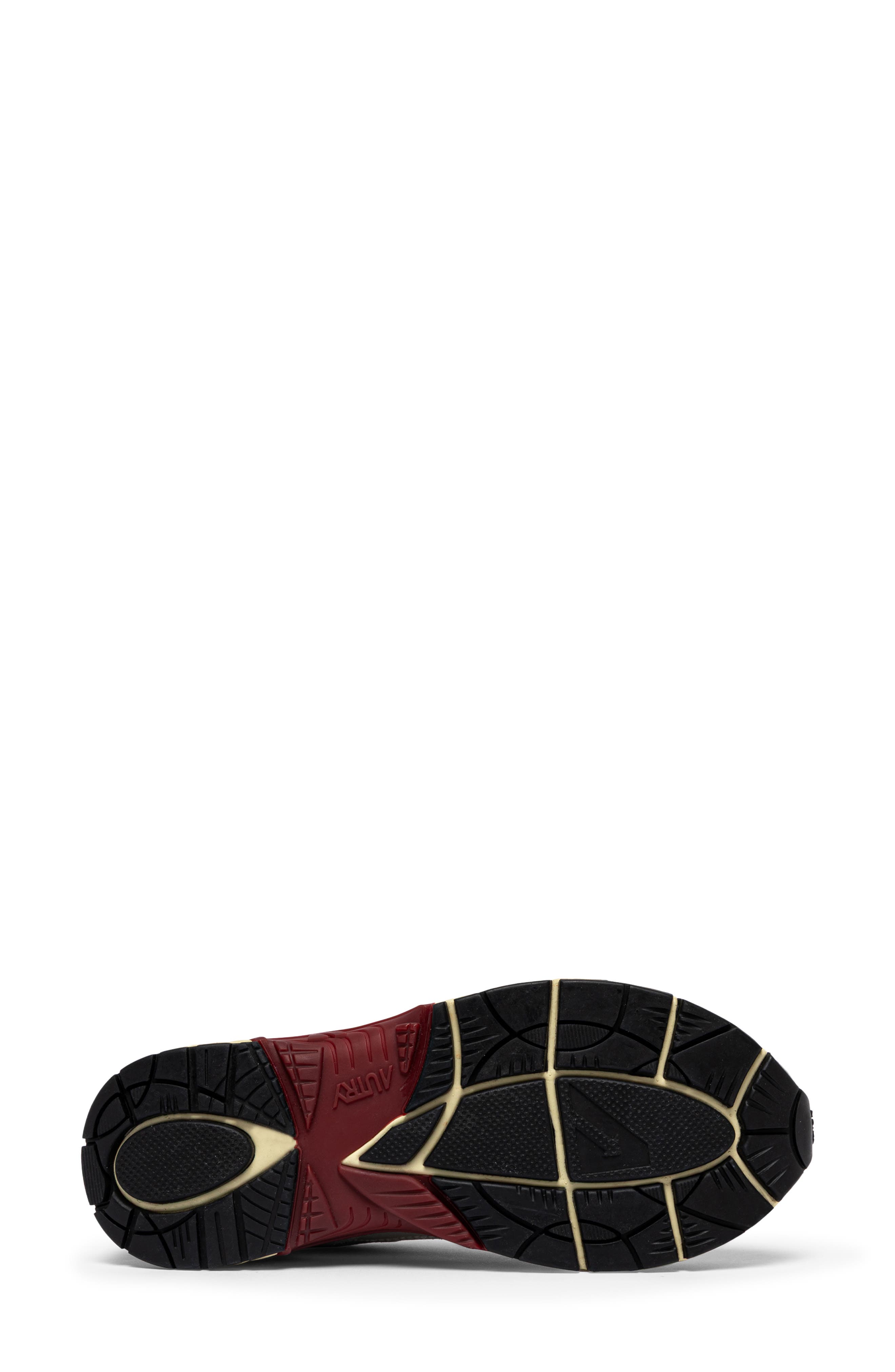Hyperway Low Sneaker, Alternate, color, SILVER