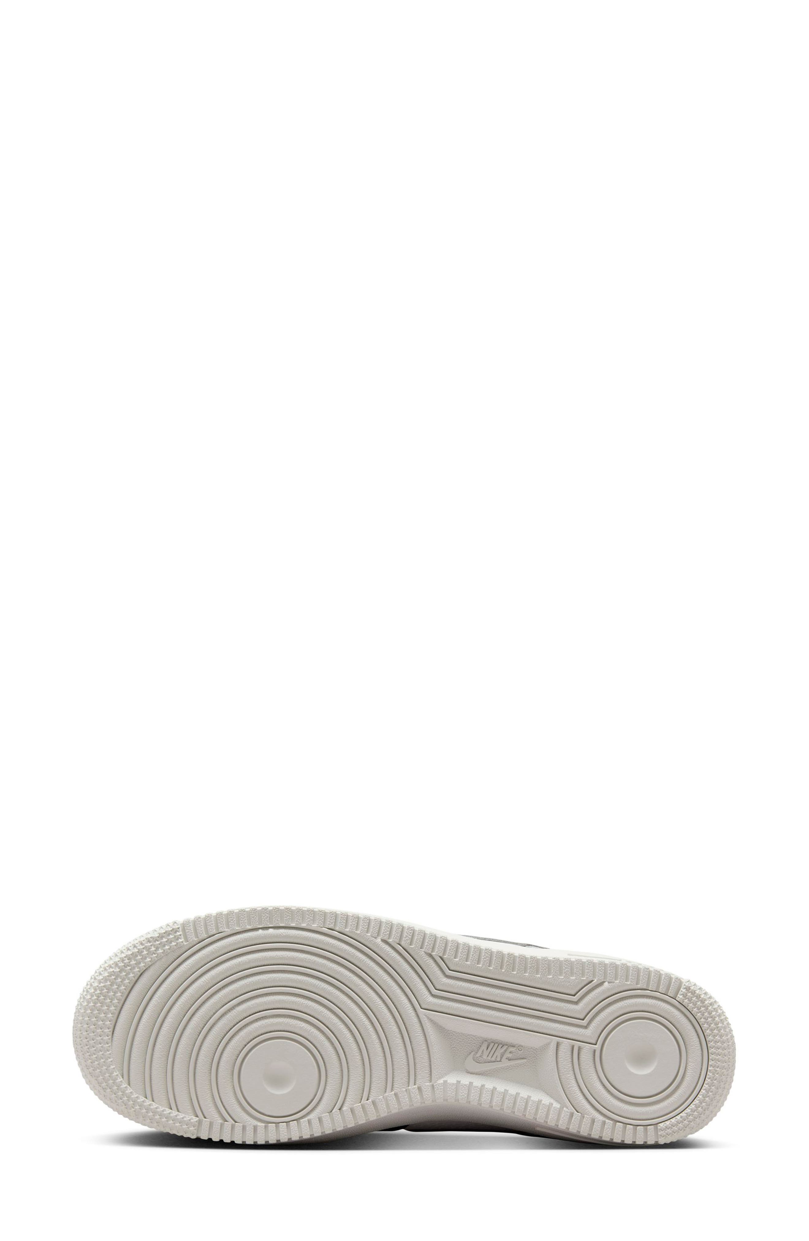 Nike Air Force 1 '07 Basketball Sneaker, Alternate, color, 