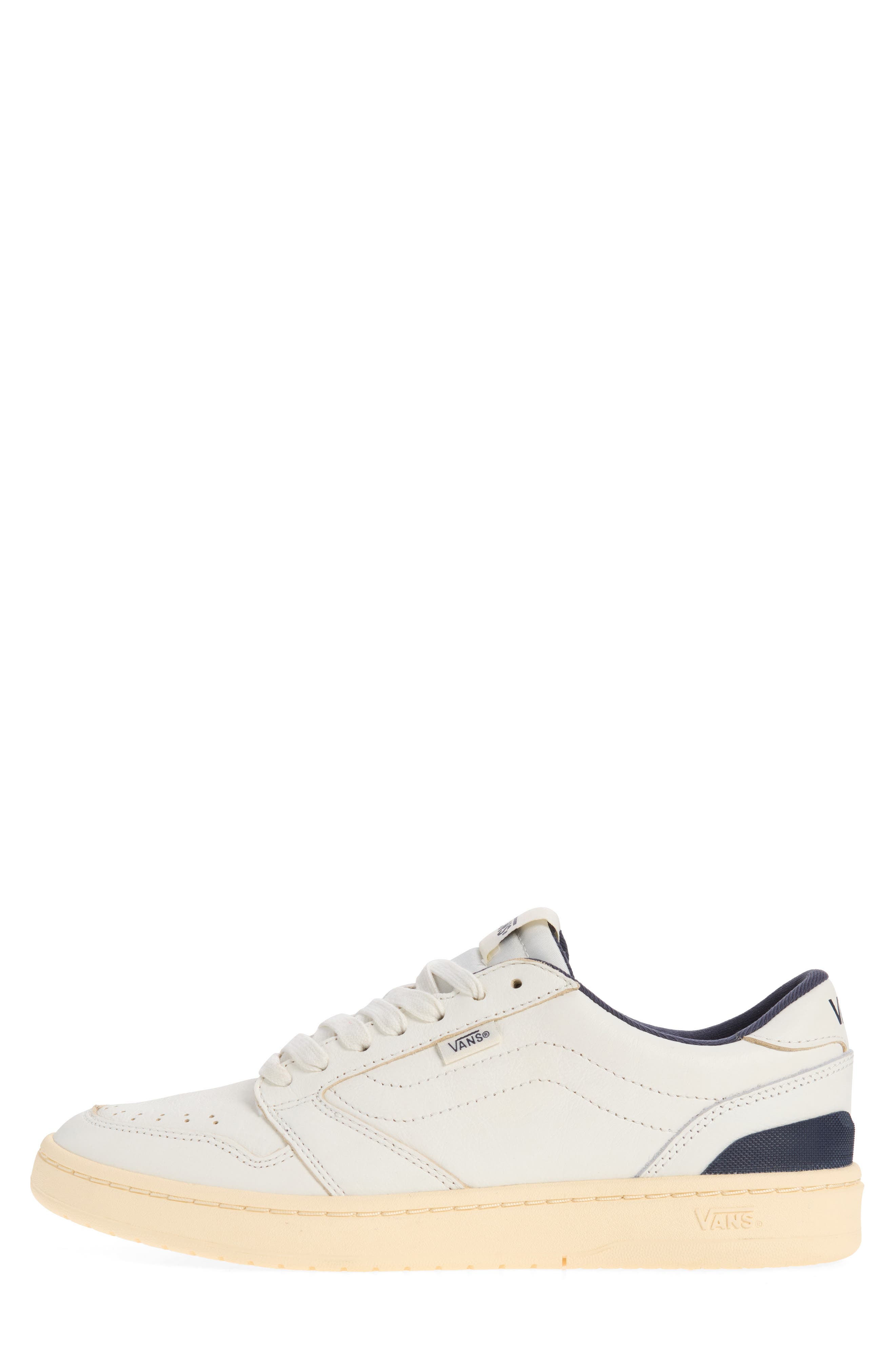 Court Low Leather Sneaker, Alternate, color, WHITE/NAVY