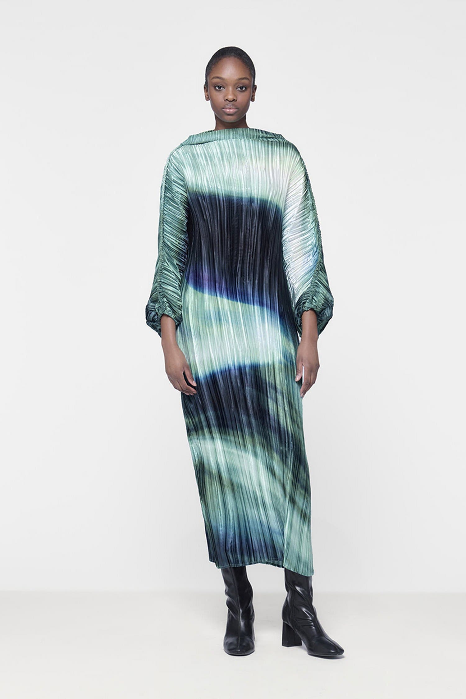 Printed Plisse Batwing Dress - image 2