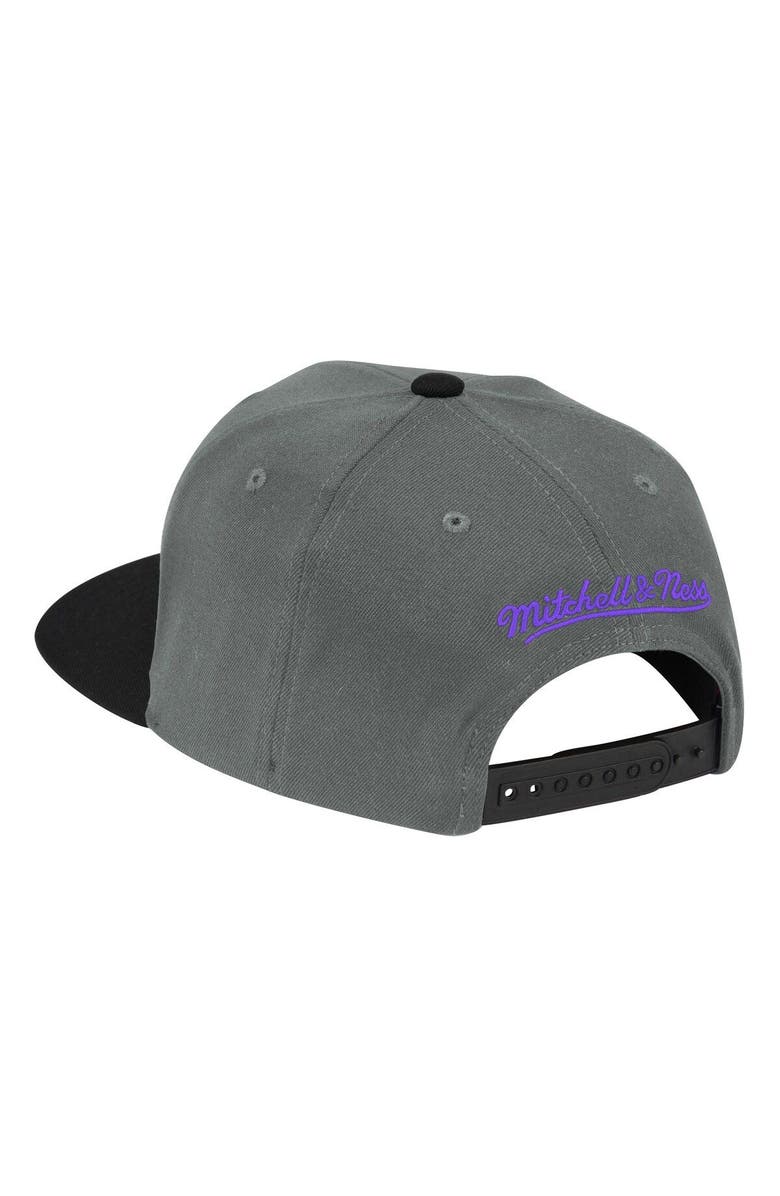 Mitchell & Ness Men's Mitchell & Ness Gray/Black Toronto Raptors Hardwood Classics Neon Lights Snapback Adjustable Hat, Alternate, color, 