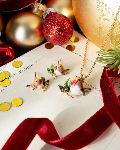 Bill Skinner Studio Robin Pendant & Earring Set In Multi