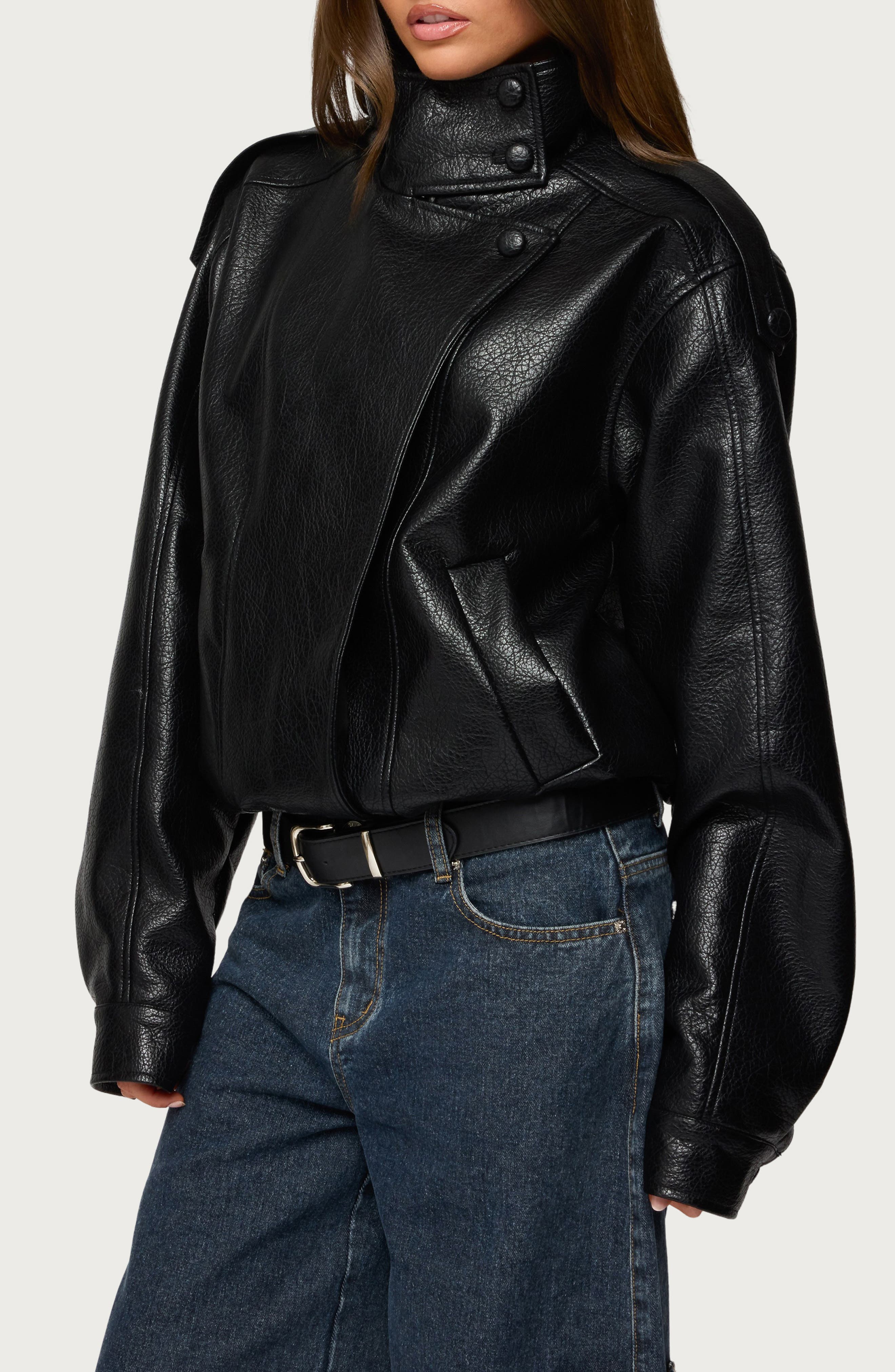 Женские куртки EDIKTED Jaicee Stand Collar Faux Leather Jacket — фото 3