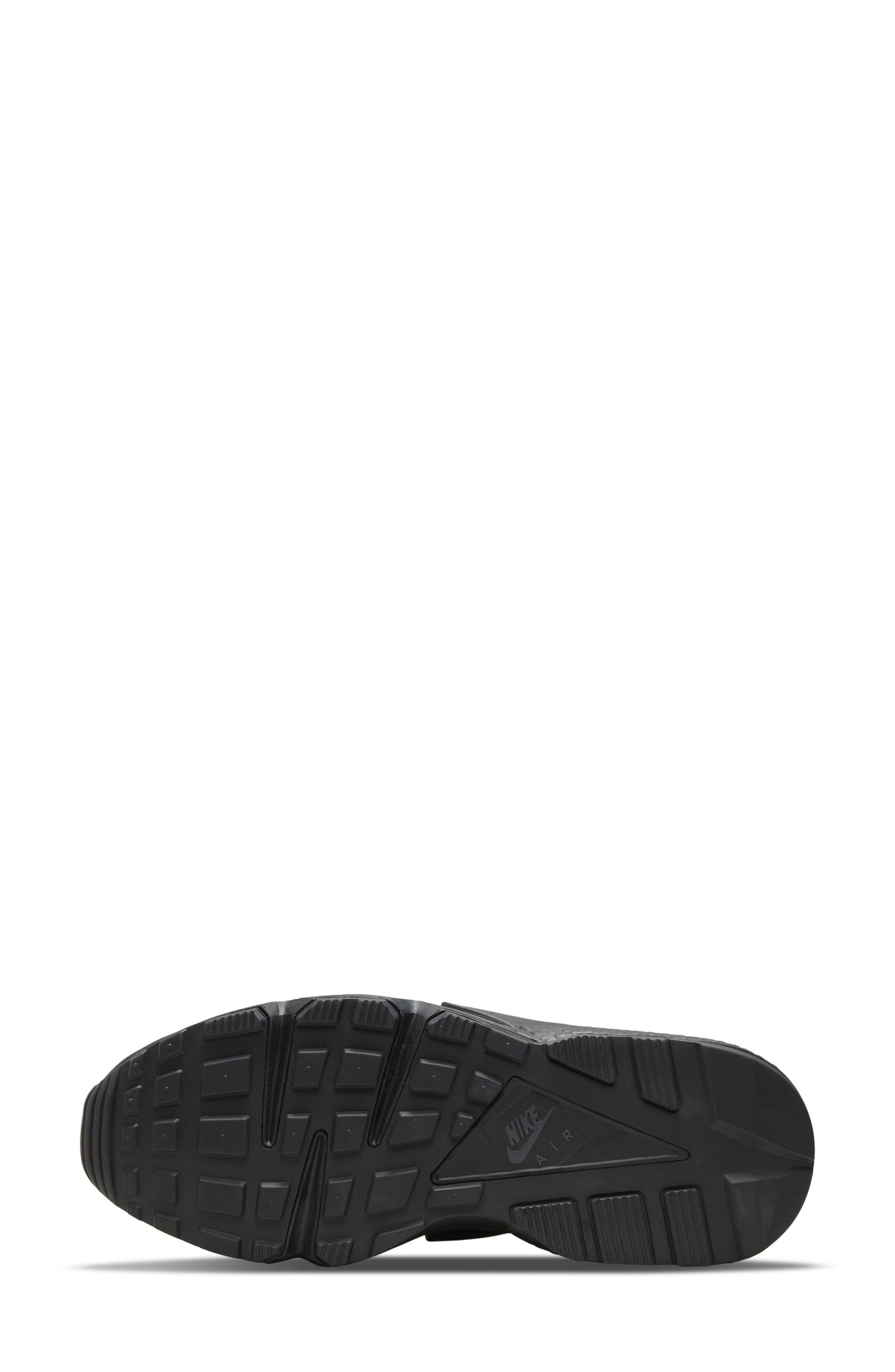 Nike Air Huarache Sneaker, Alternate, color, 