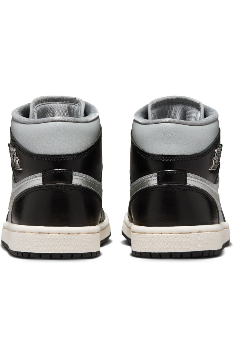 Jordan Air Jordan 1 Mid SE Basketball Sneaker, Alternate, color,