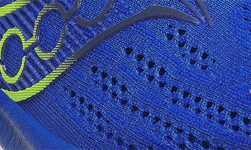 Saucony Hurricane 25 Running Shoe In Blue