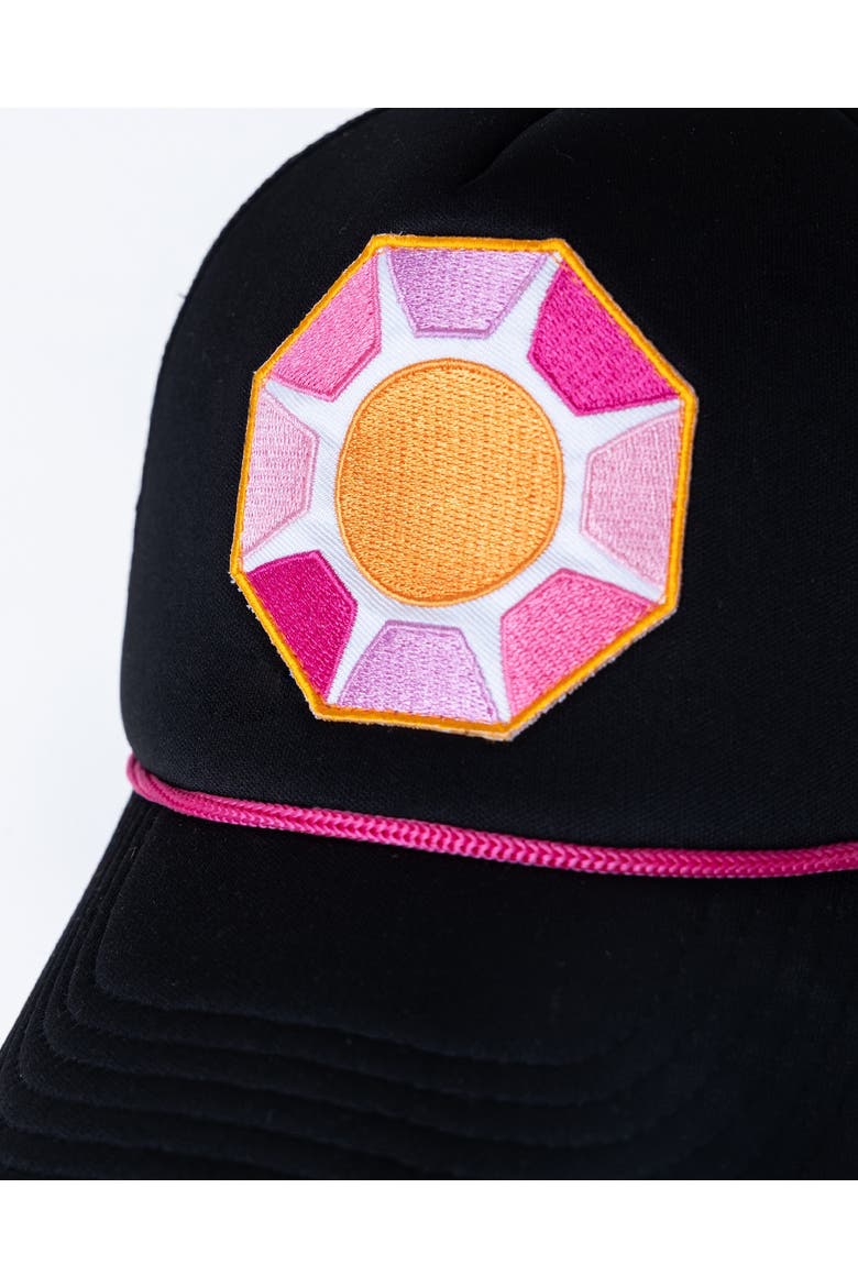 Solitaire Sun Trucker Hat, Big Kid, Alternate, color, Black