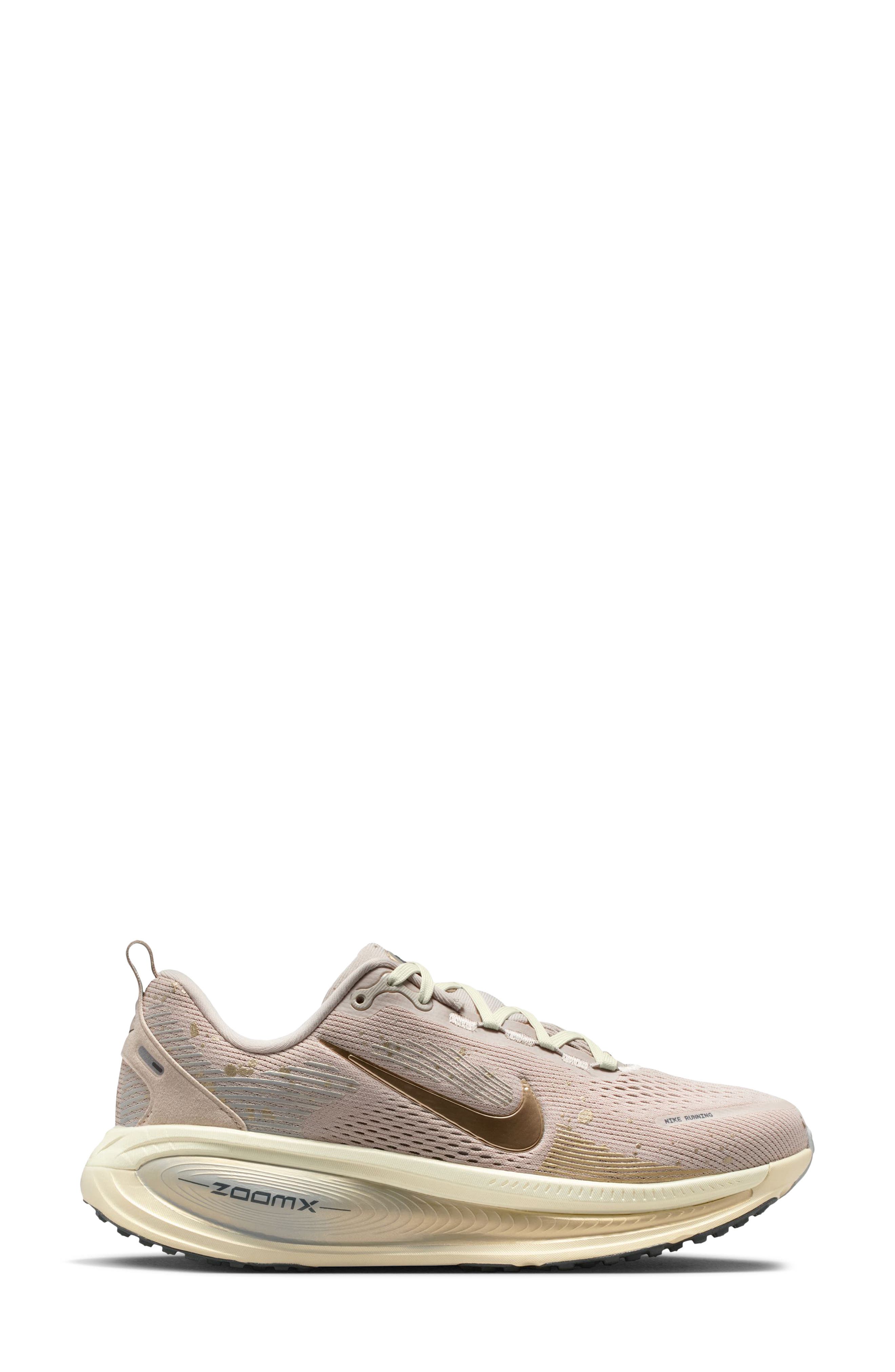 Vomero 18 Running Shoe, Alternate, color, CREAM/ GOLD GRAIN/ MILK