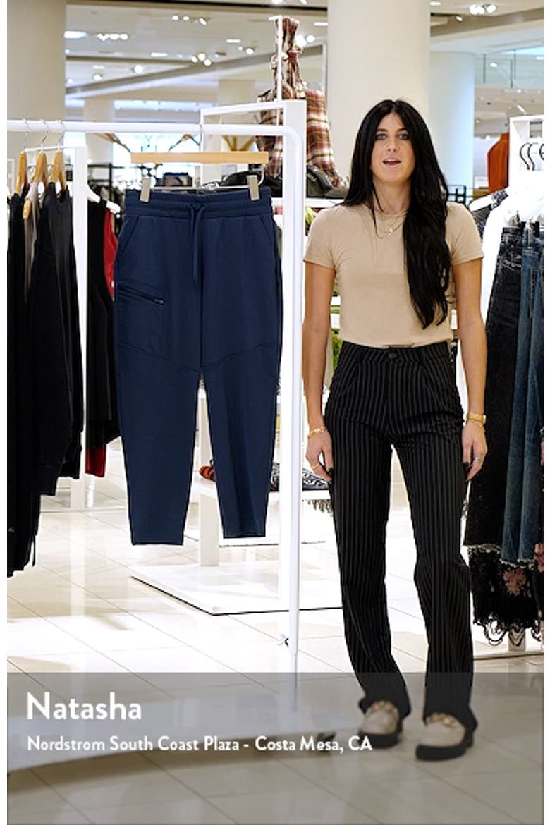 Crop Cargo Pants video
