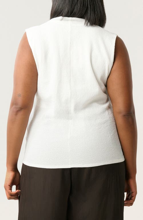 Estelle Hadley Twist Front Seersucker Top In White