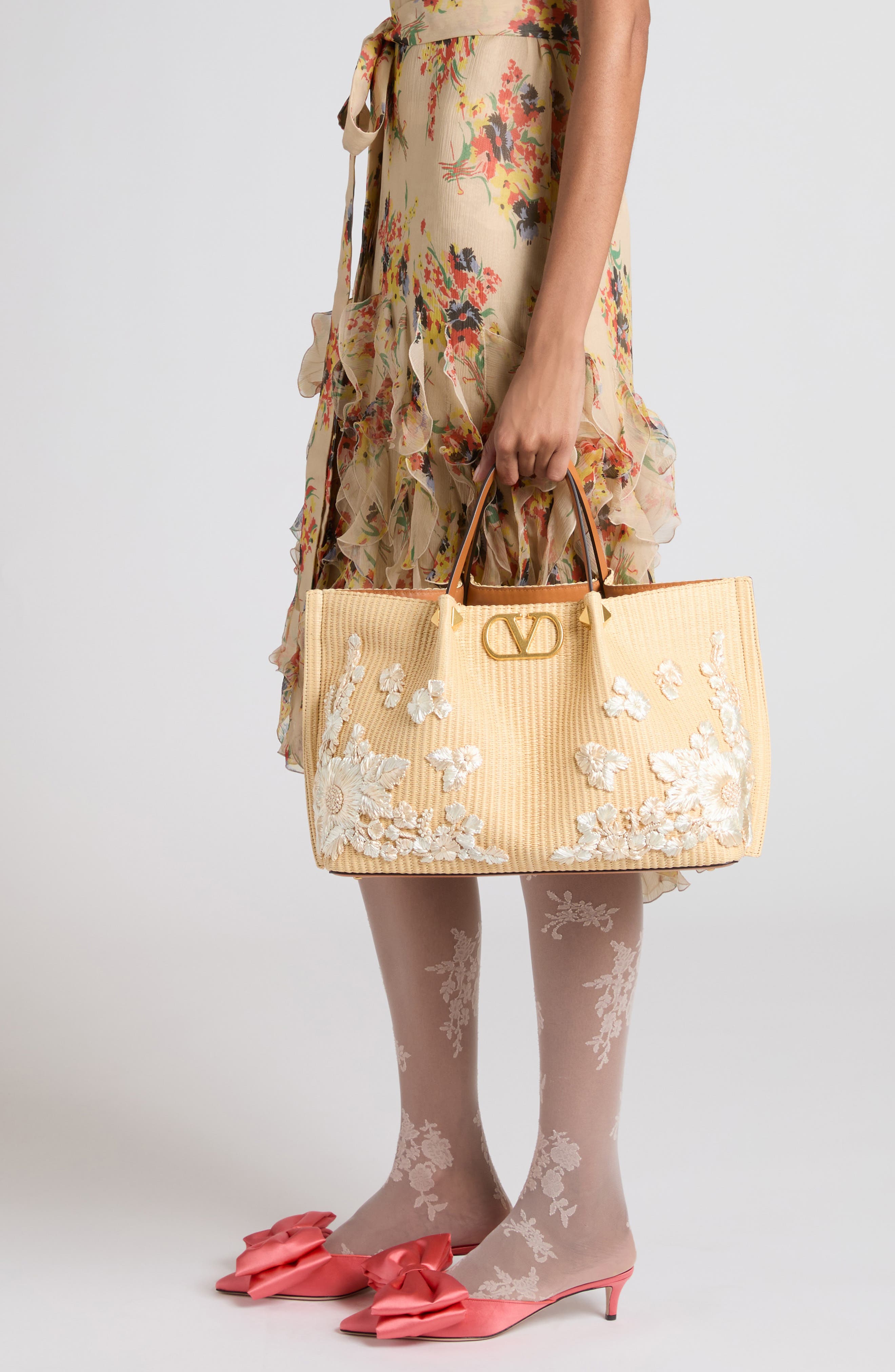 Valentino Garavani Medium VLOGO Signature Raffia Tote, Alternate, color, Natural