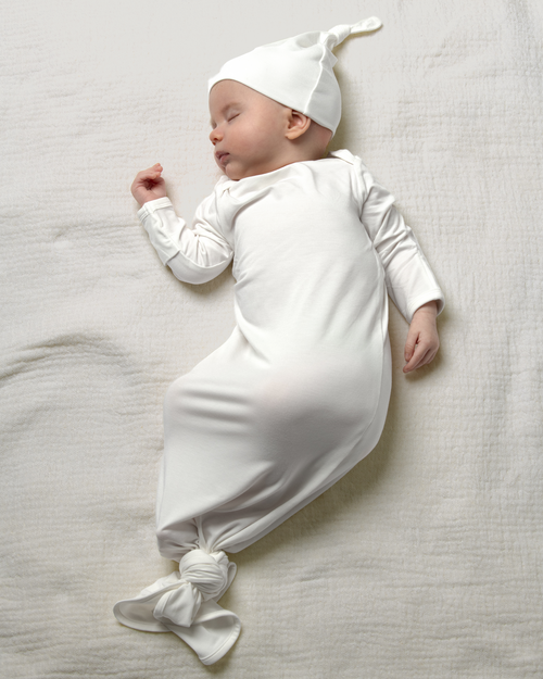 Kindred Bravely Knotted Baby Gown And Hat In White