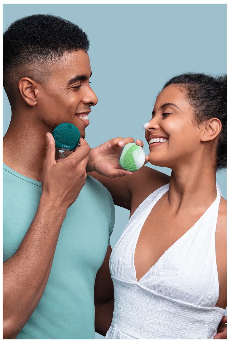 LUNA 4 go Facial Cleansing & Massaging Device, Alternate, color, EVERGREEN