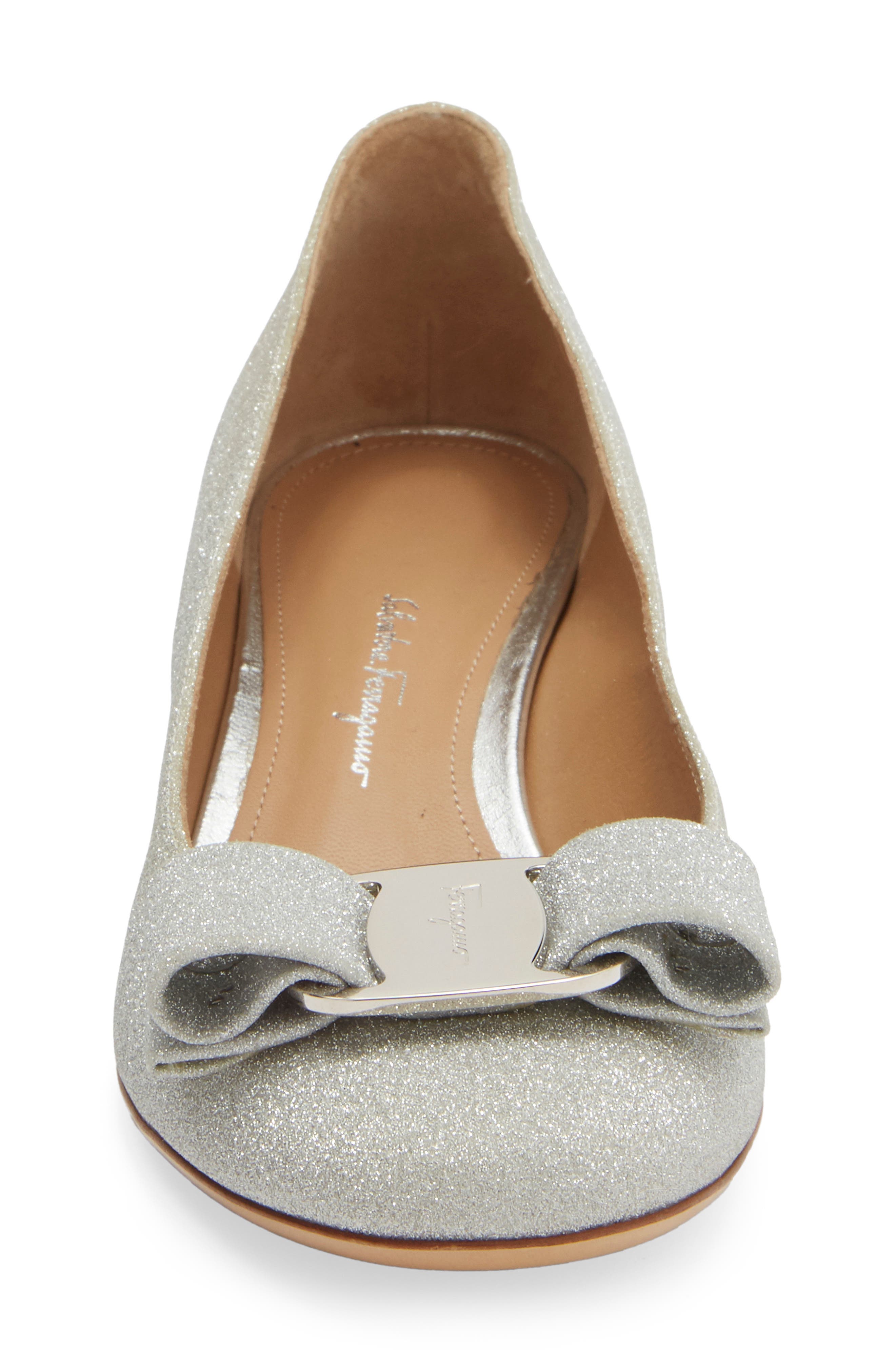 FERRAGAMO Salvatore Ferragamo Vara Bow Glitter Pump, Alternate, color, Argento